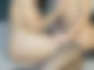Live cam show with MilfStars - Tease on Hubzter Live