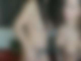 Live cam show with MilfStars - Skinny on Milf Play