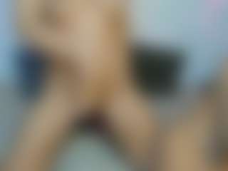 Show de câmera ao vivo com MilfStars - Strip no Camsoda