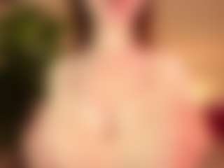 Live cam show with NormaHargers - Green Eyes on Instabang