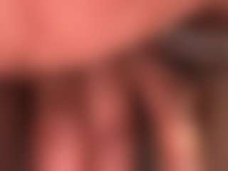 Realwetpussy32's Live Sex Cam Show