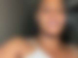 Realwetpussy32's Live Sex Cam Show