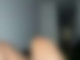 Realwetpussy32's Live Sex Cam Show