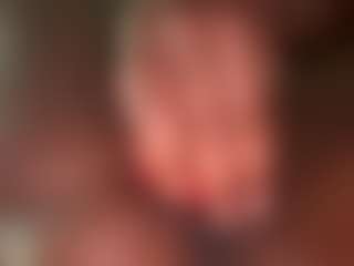 Realwetpussy32's Live Sex Cam Show