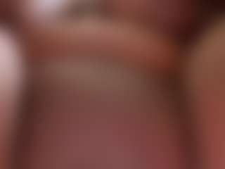 Realwetpussy32's Live Sex Cam Show