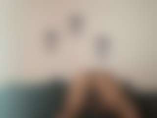 Realwetpussy32's Live Sex Cam Show