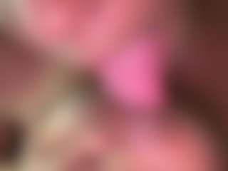Realwetpussy32's Live Sex Cam Show