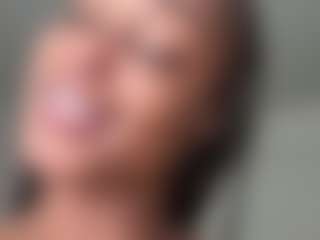 Realwetpussy32's Live Sex Cam Show