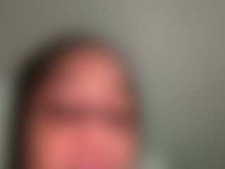 Realwetpussy32's Live Sex Cam Show