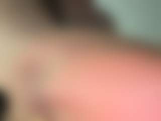 Realwetpussy32's Live Sex Cam Show