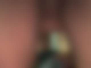 Realwetpussy32's Live Sex Cam Show