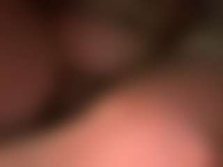 Realwetpussy32's Live Sex Cam Show
