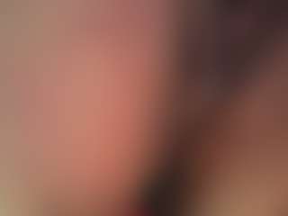 Realwetpussy32's Live Sex Cam Show
