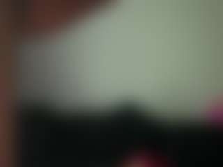 Realwetpussy32's Live Sex Cam Show