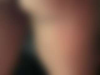 Realwetpussy32's Live Sex Cam Show