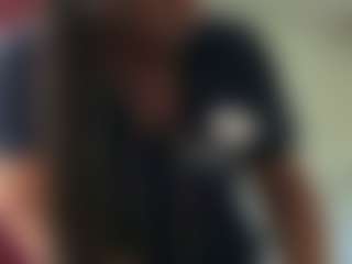 Realwetpussy32's Live Sex Cam Show