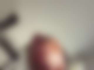 Realwetpussy32's Live Sex Cam Show