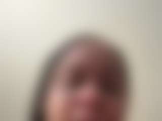 Realwetpussy32's Live Sex Cam Show