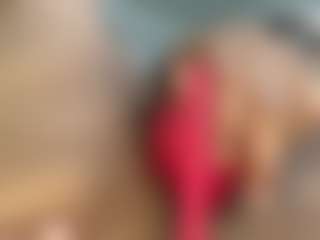 Realwetpussy32's Live Sex Cam Show