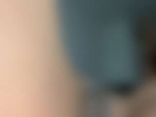 Realwetpussy32's Live Sex Cam Show