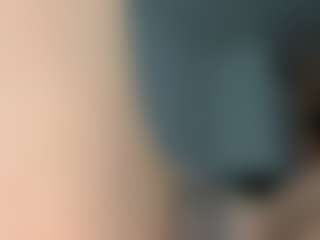 Realwetpussy32's Live Sex Cam Show