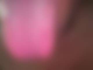 Realwetpussy32's Live Sex Cam Show