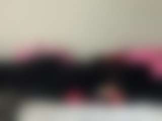 Realwetpussy32's Live Sex Cam Show