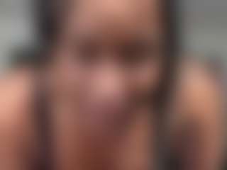 Realwetpussy32's Live Sex Cam Show
