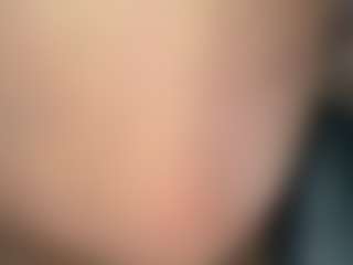 Realwetpussy32's Live Sex Cam Show