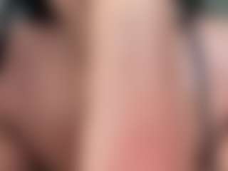 Realwetpussy32's Live Sex Cam Show
