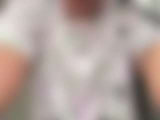 Realwetpussy32's Live Sex Cam Show