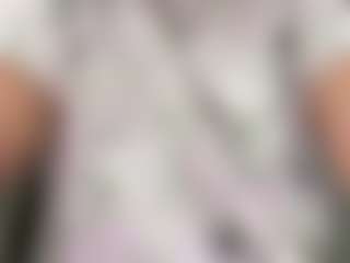 Realwetpussy32's Live Sex Cam Show