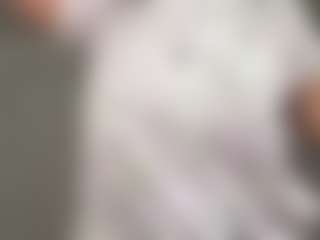 Realwetpussy32's Live Sex Cam Show