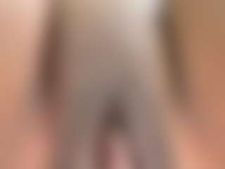Realwetpussy32's Live Sex Cam Show