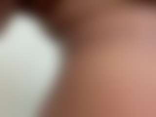 Realwetpussy32's Live Sex Cam Show