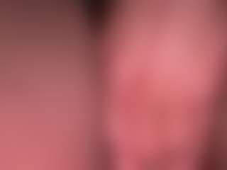 Realwetpussy32's Live Sex Cam Show