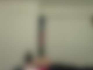 Realwetpussy32's Live Sex Cam Show