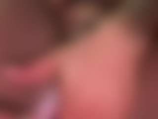 Realwetpussy32's Live Sex Cam Show