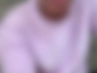 Realwetpussy32's Live Sex Cam Show