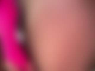 Realwetpussy32's Live Sex Cam Show