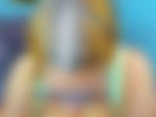 Live cam show with Salmaboob - Blonde Hair on Milfs Live