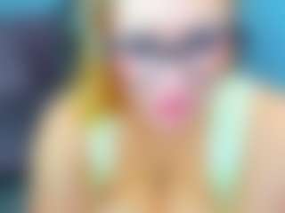 Live cam show with Salmaboob - Tittyfuck on instabang