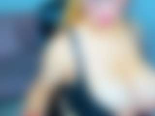 Live cam show with Salmaboob - Ass To Mouth on Camsoda