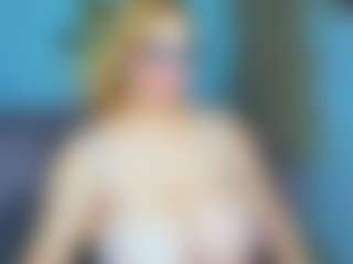 Live cam show with Salmaboob - Tittyfuck on intimatelivegirls.com