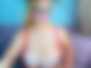 Live cam show with Salmaboob - Mistress on Camsoda