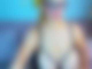 Live cam show with Salmaboob - Hairy Pussy on CamwithHer