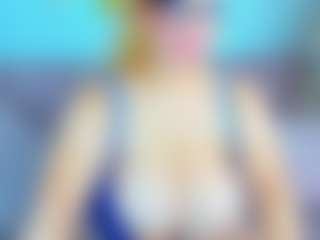 Live cam show with Salmaboob - Twerking on StripNow