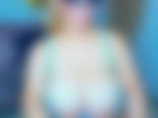 Live cam show with Salmaboob - Mistress on StripNow