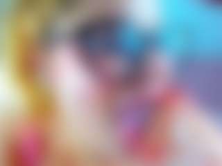 Live cam show with Salmaboob - Twerking on CamSextacy