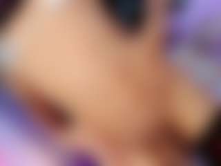 Live cam show with alahia-dabion - Average on Camsoda